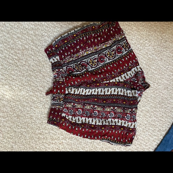 Colorful pattern shorts - Picture 3 of 3